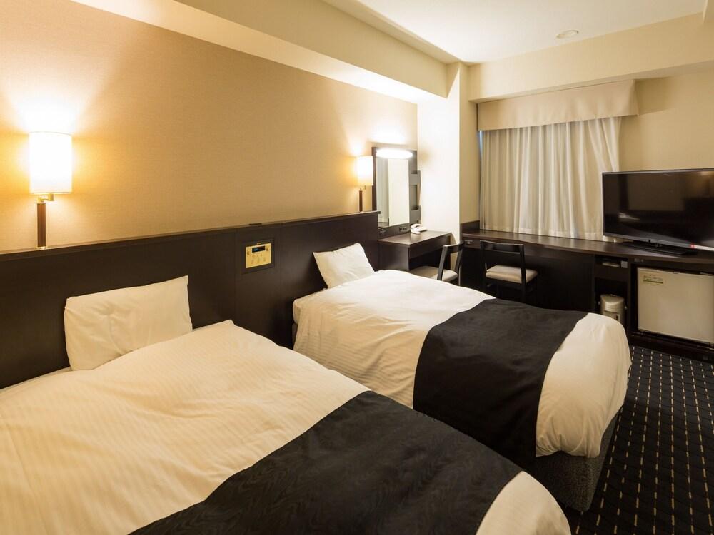 Apa Hotel Niigata Tsubamesanjo Ekimae Kültér fotó